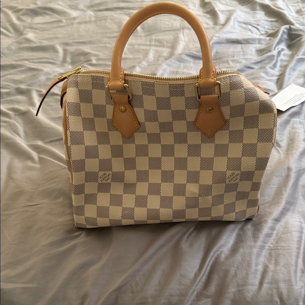 LV speedy 25